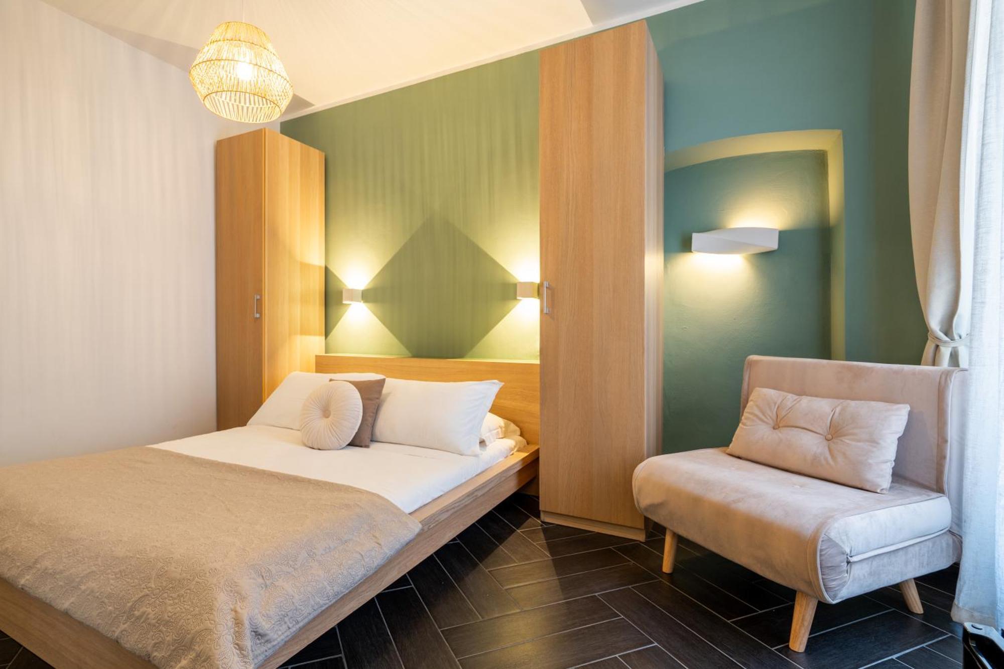 Double Room,1595415439:JPEG