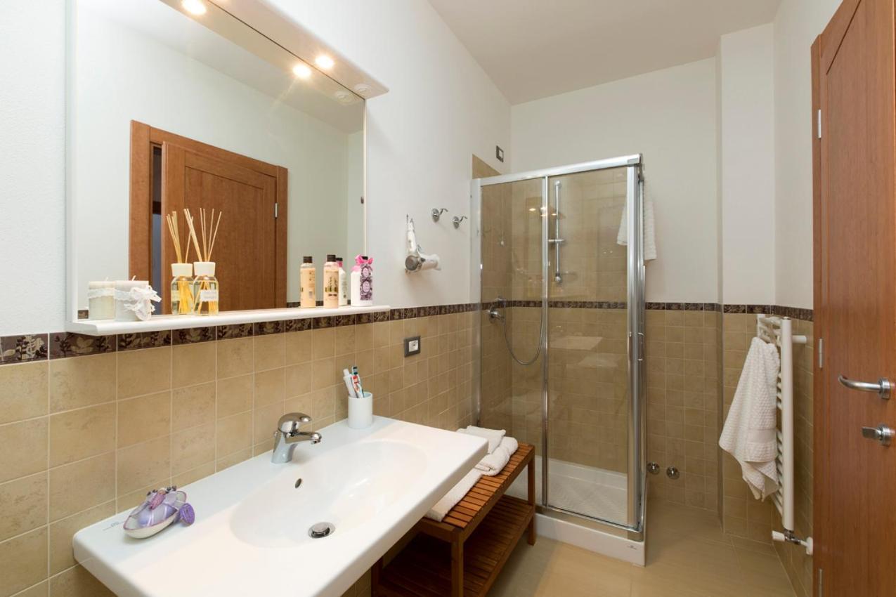 Double Room Private External Bathroom