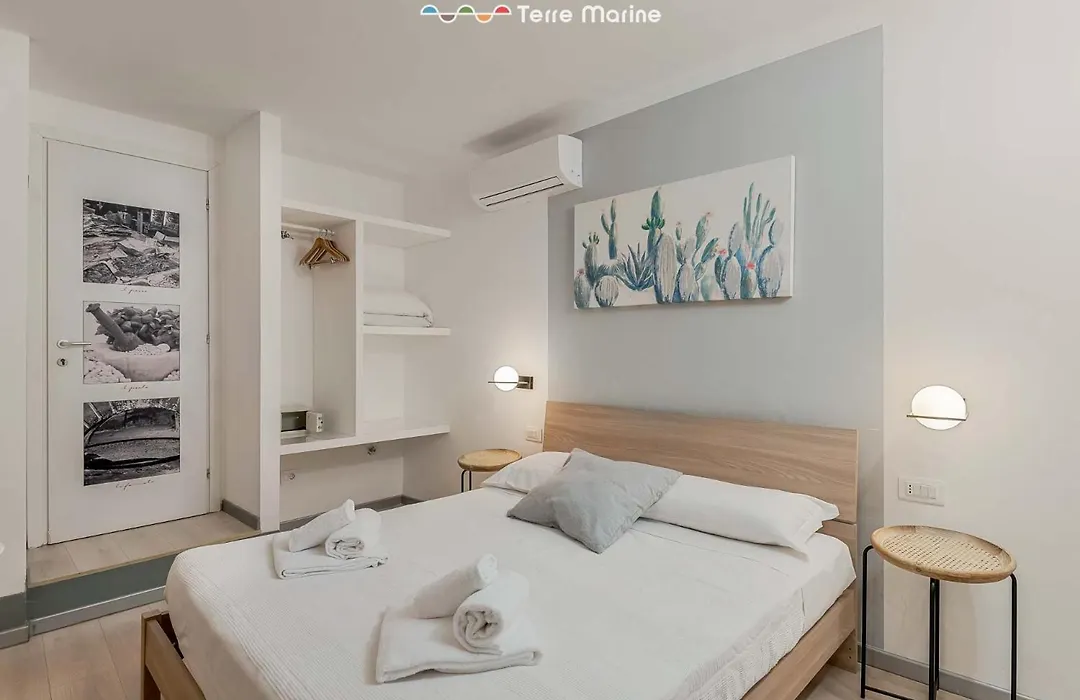I Profumi del Mare, Terre Marine-1