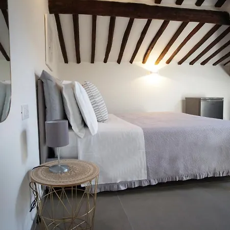 New Moon Rooms-2