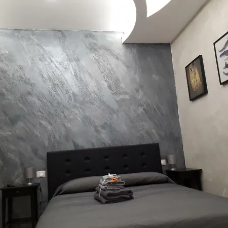 Silver House-3